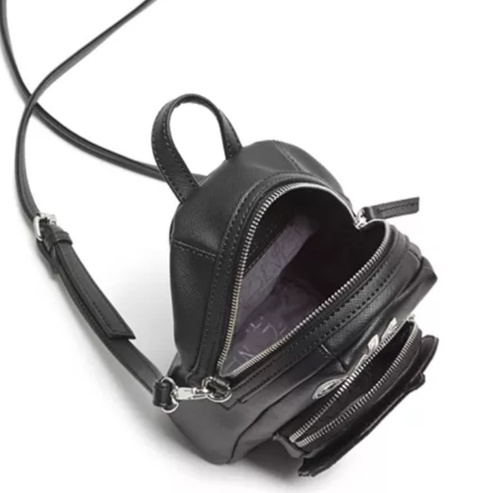 NWOT! Danielle Nicole ‘One Bite’ Crossbody Bag 🍎💀 - Picture 2 of 13